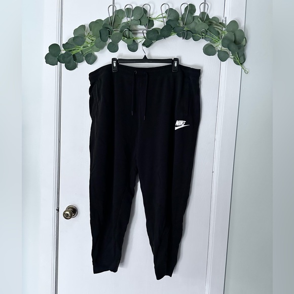 Nike Pants - Black Nike Sweatpants
